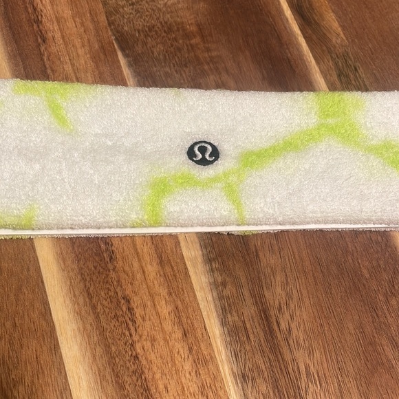 Lululemon Sweatband Headband New Cotton Terry Sweatband Electric Lemon ELLE OS - Picture 3 of 7